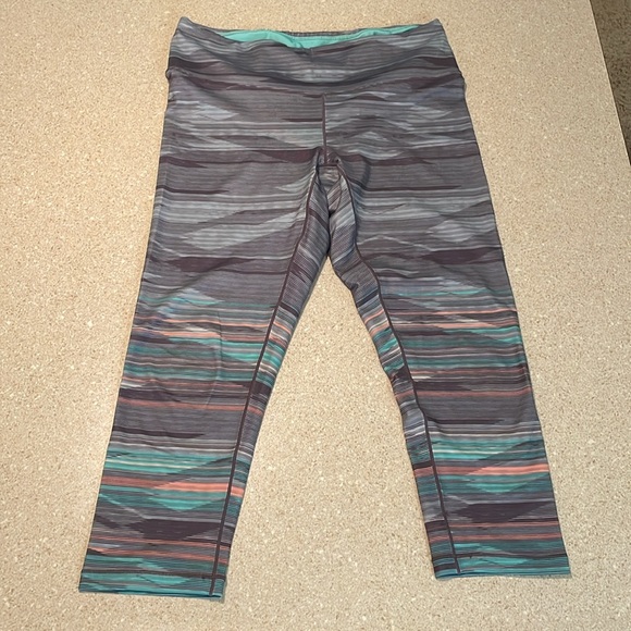 Prana Yoga Capri Leggings - Picture 2 of 5